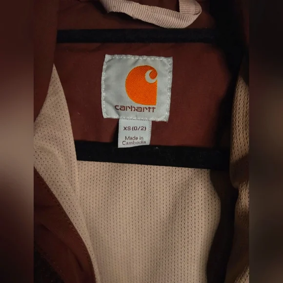 Women's Carhartt Raincoat - Picture 2 of 4